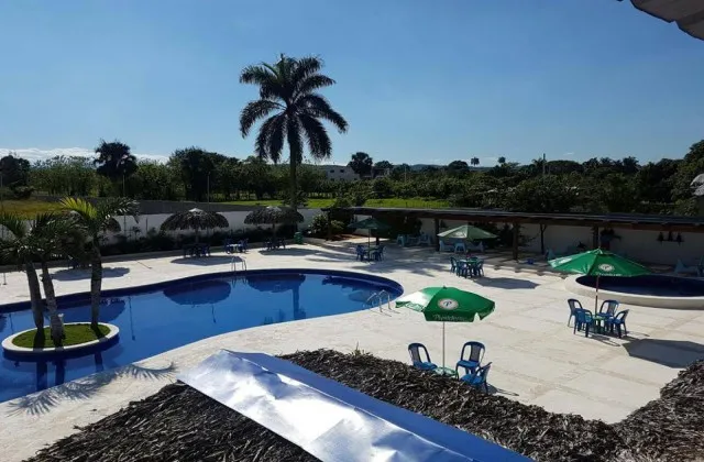 Centro Recreativo Hotel El Korokote Santiago piscina